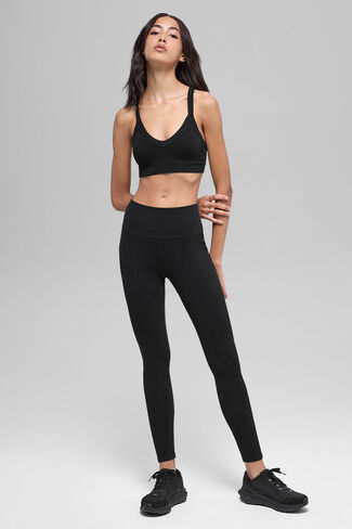 Alo Yoga Seamless Two Tone Rib Bra - Black in Kuwait