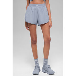 Alo Yoga Match Point Short - Winter Frost in Kuwait