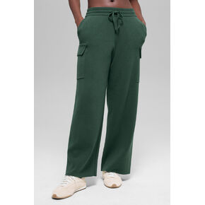 Alo Yoga Scholar Knit High-Waist Cargo Pant - Clover Green in Kuwait