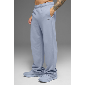 بنطال رياضي Alo Yoga Accolade ذو ساق مستقيمة - صقيع الشتاء in Kuwait