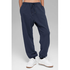 Alo Yoga Chill Sweatpant - Navy in Kuwait