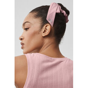 Alo Yoga Love Knots Tie Scrunchie - Vintage Pink - Vintage Pink / One Size in Kuwait