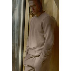 Alo Yoga Waffle Lounge Long Sleeve Crew - Gravel in Kuwait