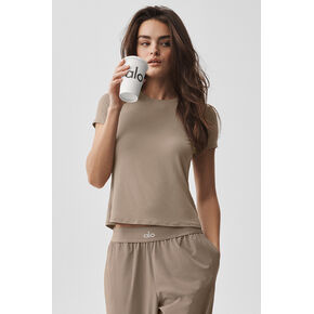 Alo Yoga All Day Short Sleeve - Gravel in Kuwait