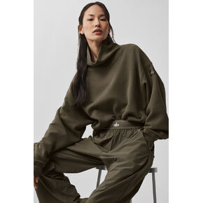 Alo Yoga Hazy Mock Neck Pullover - Olive Tree in Kuwait