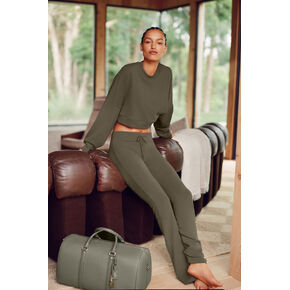 Alo Yoga Sway Bootcut Sweatpant - Olive Tree in Kuwait