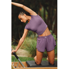 Alo Yoga Match Point Short - Plum Kiss in Kuwait