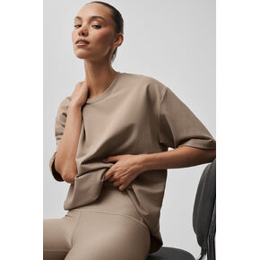 Alo Yoga Double Take Short Sleeve - Gravel in Kuwait