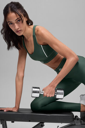 Alo Yoga Airlift Suit Up Bra - Clover Green/White in Saudi Arabia