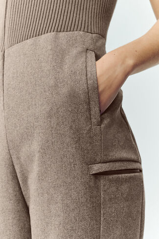 مريلة ألو يوجا من مزيج الصوف على شكل أرنب - هيذر كاكاو جبال الألب in Kuwait