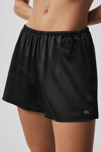 Alo Yoga Silk Luminous Short - Black in Saudi Arabia