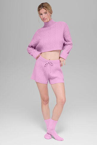 Alo Yoga Cable Knit Winter Bliss Short - Candy Heart Pink in Saudi Arabia