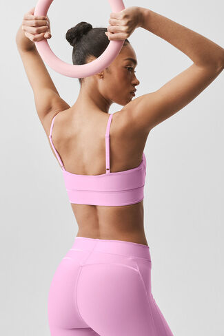 حمالة صدر Alo Yoga Airlift Love Language - كاندي هارت بينك in Kuwait