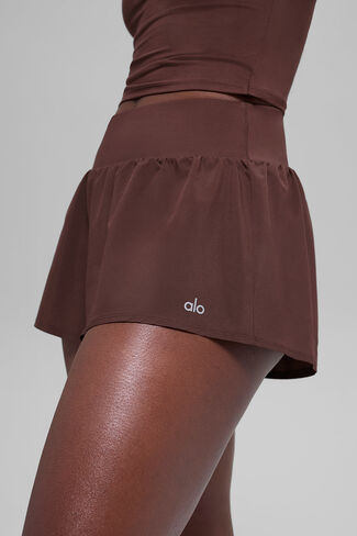 Alo Yoga Victory Running Short - Brownstone in Saudi Arabia