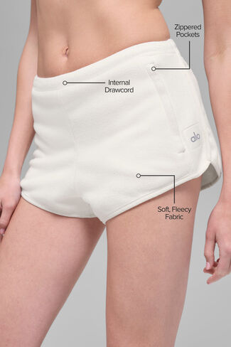 Alo Yoga Polar Fleece Retreat Short - Ivory in Saudi Arabia