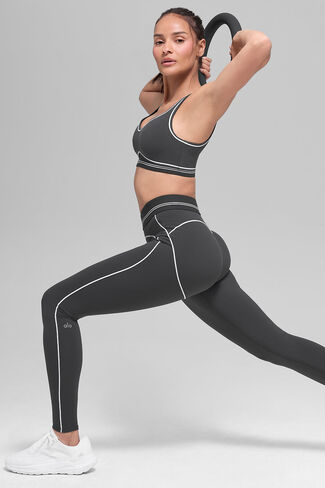 بنطلون ضيق عالي الخصر من Alo Yoga Airbrush - أنثراسايت/أبيض in Kuwait