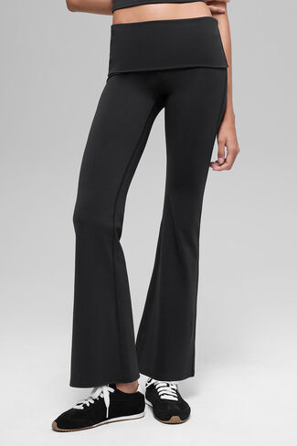 Alo Yoga ALO Softculpt 7/8 Foldover Flare Legging - أسود in Kuwait