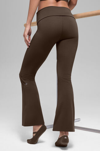 Alo Yoga ALO Softculpt 7/8 Foldover Flare Legging - إسبرسو in Saudi Arabia
