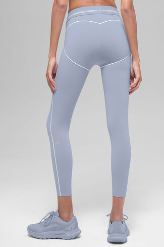 Alo Yoga Airbrush عالي الخصر 7/8 Heart Throb Leggings - الشتاء الصقيع/الأبيض in Kuwait