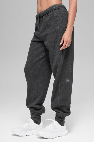 Alo Yoga Polar Fleece High-Waist Retreat Jogger - Dark Heather Grey in Saudi Arabia