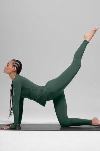 Alo Yoga Airbrush Winter Warm High-Waist Nocturne Legging - Clover Green in Saudi Arabia