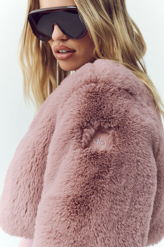 Alo Yoga Faux Fur Chic Cropped Jacket - Pink Champagne in Kuwait