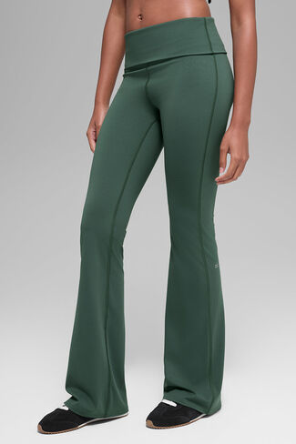 Alo Yoga ALO Softsculpt Foldover Flare Legging - Clover Green in Saudi Arabia