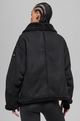 Alo Yoga Faux Shearling Grand Jacket - Black in Saudi Arabia