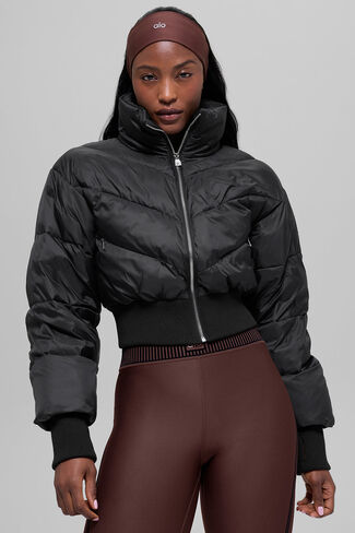 Alo Yoga Cropped Atmosphere Puffer - Black in Saudi Arabia