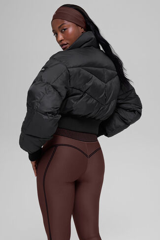 Alo Yoga Cropped Atmosphere Puffer - Black in Saudi Arabia