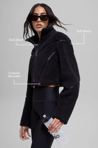 Alo Yoga Sherpa Cropped Slope Side Jacket - Black in Kuwait