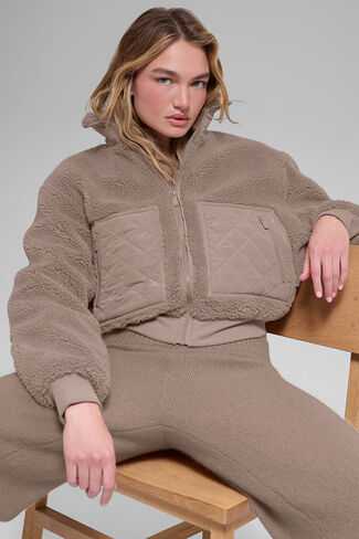 Alo Yoga Sherpa Edge Bomber - Chai Latte in Saudi Arabia