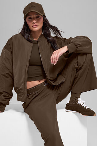 ألو يوجا فرو صناعي أوربانايت بومبر - إسبريسو/عاجي in Kuwait