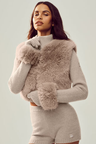 Alo Yoga Faux Fur Cashmere Northstar Full Zip - Oat Heather in Saudi Arabia