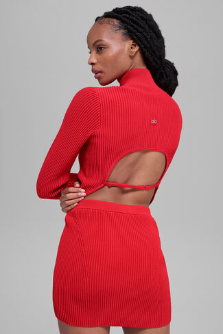 Alo Yoga Denim Knit كم طويل بدون ظهر - أحمر ساطع in Kuwait
