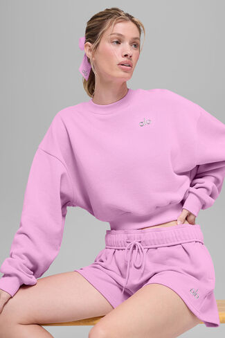 Alo Yoga Cropped Accolade Crewneck - Candy Heart Pink in Saudi Arabia