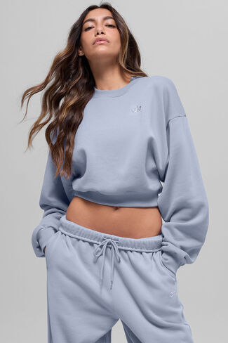 Alo Yoga Cropped Accolade Crewneck - Winter Frost in Saudi Arabia