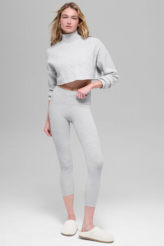 Alo Yoga Cable Knit Cropped Winter Bliss المدورة بأكمام طويلة - رمادي رياضي منقط in Kuwait