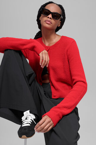 Alo Yoga Snuggle Up Sweater Cropped Cardigan - Bright Red in Saudi Arabia