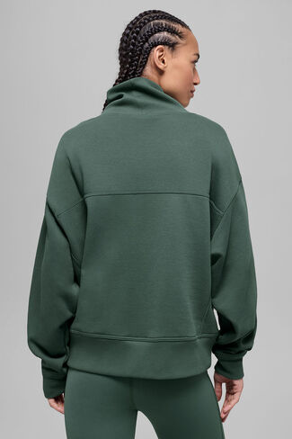 بلوفر Alo Yoga Hazy Mock Neck - أخضر كلوفر in Kuwait