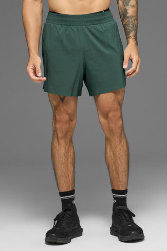 Alo Yoga 5" Adapt Running Short - Clover Green in Kuwait
