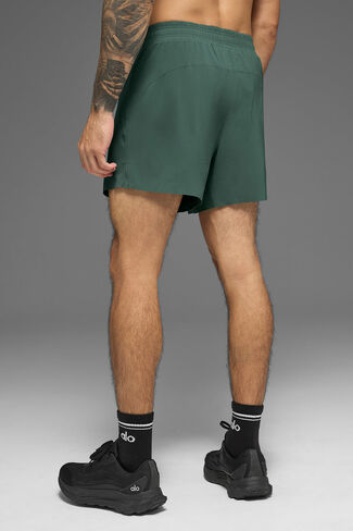 Alo Yoga 5" Adapt Running Short - Clover Green in Kuwait