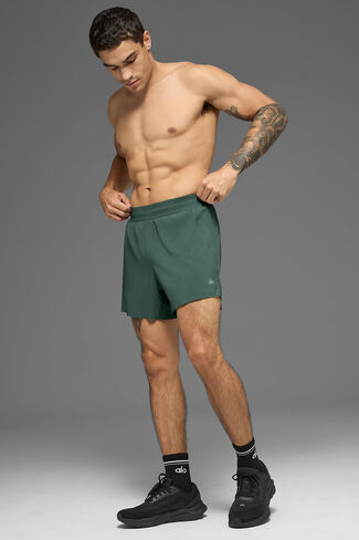Alo Yoga 5" Adapt Running Short - Clover Green in Kuwait