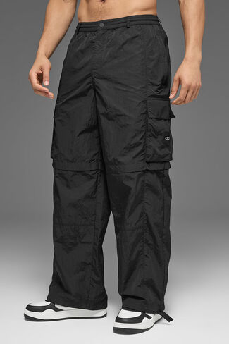 Alo Yoga Axis Cargo Trouser - Black in Kuwait