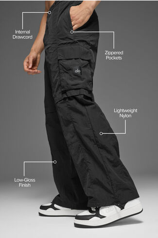 Alo Yoga Axis Cargo Trouser - Black in Kuwait