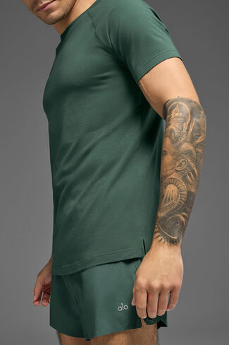 Alo Yoga ALO Vapor Crewneck Short Sleeve - Clover Green in Kuwait