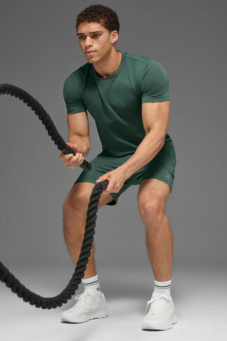 ألو يوجا كونكر ريفورم بأكمام قصيرة وياقة مستديرة - أخضر برسيم in Kuwait