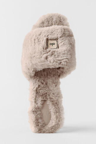 آلو يوجا صندل آلو كلاسيكو فرو صناعي - شوفان in Kuwait