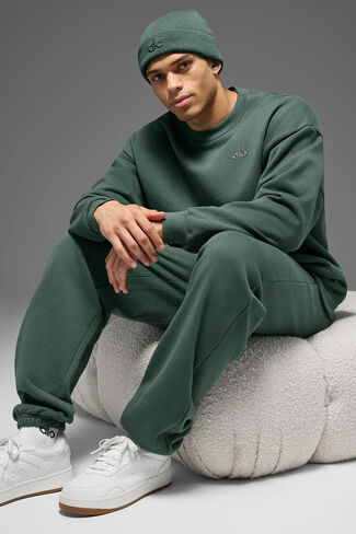Alo Yoga Accolade Sweatpant - Clover Green in Saudi Arabia