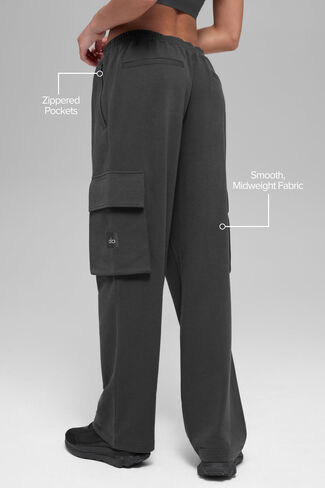 Alo Yoga Double Take Cargo Pant - Anthracite in Kuwait